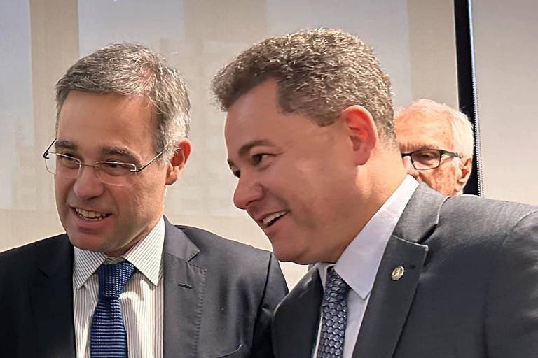 Cezinha de Madureira: PF mira deputado em tráfico de influência
