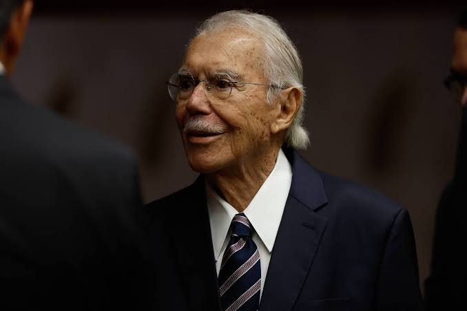 José Sarney Hospitalizado: O Estado de Saúde do Ex-Presidente