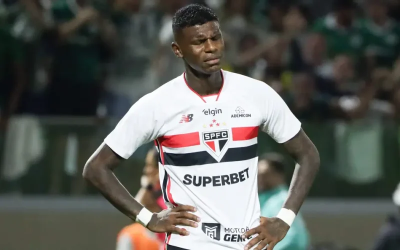 Crise no Morumbi: São Paulo Notifica Arboleda por Sumiço e Exige Explicações Urgentes