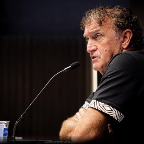 Cuca Assume Comando do Santos e Aborda Polêmico Caso na Suíça em Apresentação