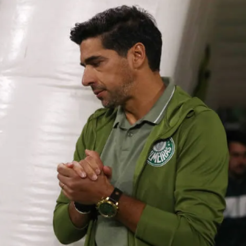 Abel Ferreira Analisa a Vitória no Dérbi, Reflete Sobre Amadurecimento e Desafios do Palmeiras