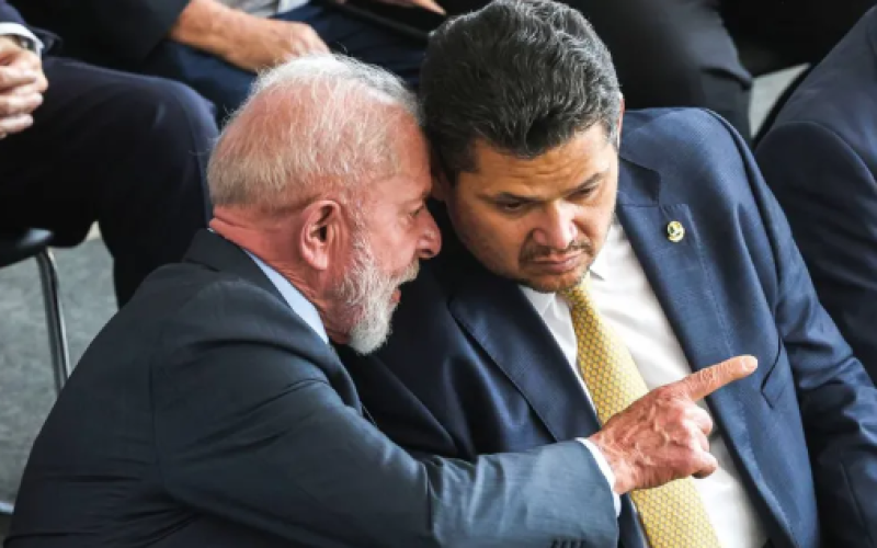 Encontro Estratégico: Lula e Alcolumbre Debatem Vaga no STF e Veto da Dosimetria