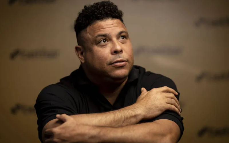 Ronaldo Fenômeno Mergulha em Novo Negócio Bilionário: Clube de Ondas em SP Marca Expansão Empresarial