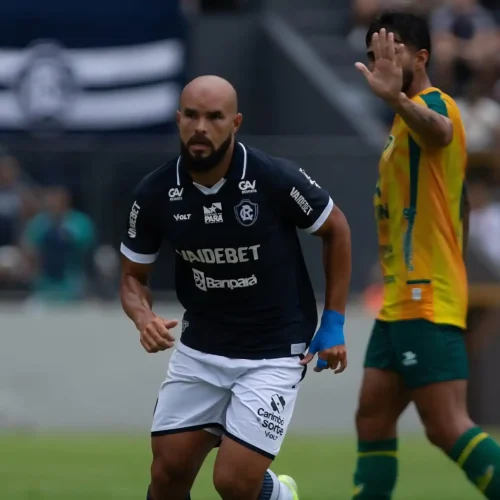 Remo para em goleiro do Monte Roraima e fica com empate amargo na Copa Norte