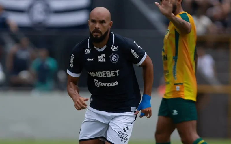 Remo para em goleiro do Monte Roraima e fica com empate amargo na Copa Norte