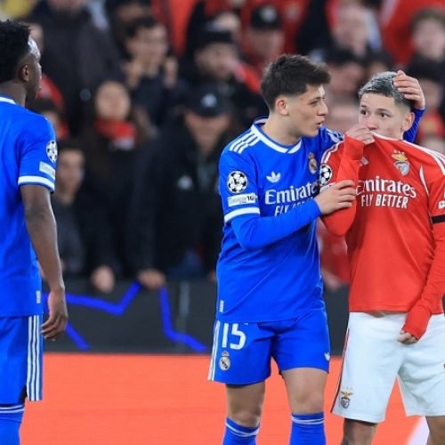 UEFA Suspende Jogador do Benfica Por Conduta Discriminatória Contra Vinicius Júnior