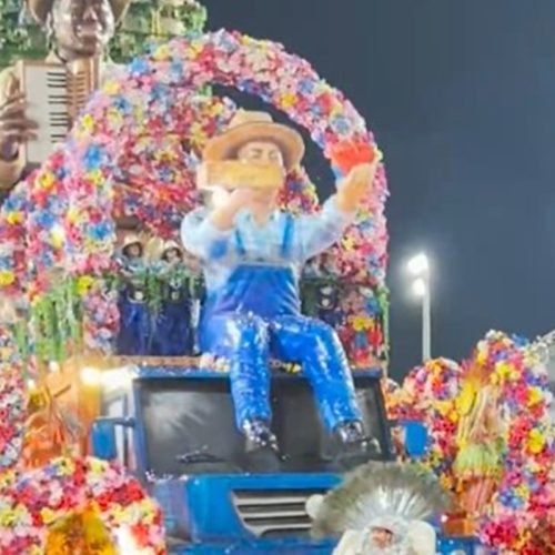 1 de 1 carro-alegorido-da-academicos-do-tatuape-quebrou-antes-do-desfile - Foto: Reprodução/Ins...