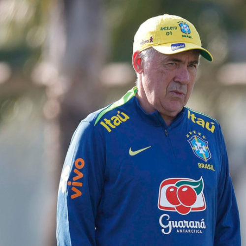 Ancelotti inicia novo ciclo na Seleção com renovação após eliminação na Copa