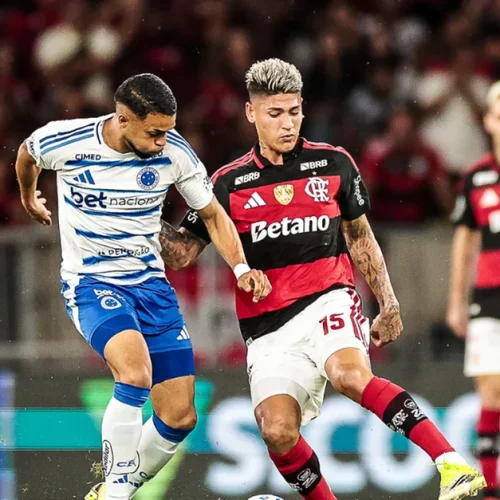 Maracanã Palco de Reencontros: Flamengo Vence Cruzeiro e Ascende no Brasileirão