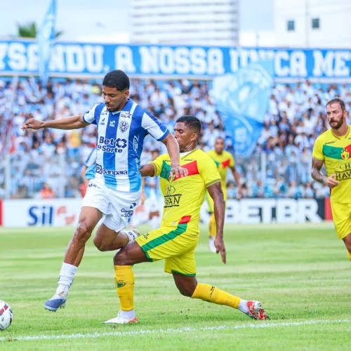 Paysandu e Brusque empatam na Curuzu em jogo marcado por polêmica da arbitragem