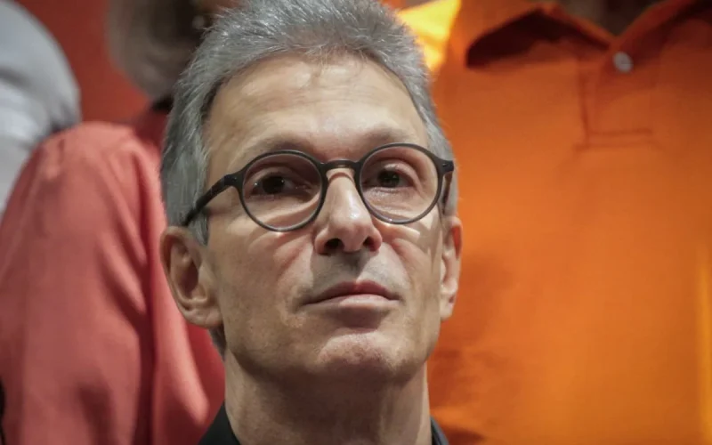 Zema é oficializado candidato à Presidência e reforça discurso de oposição ao PT